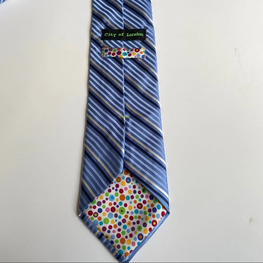 City of London‎ Tie